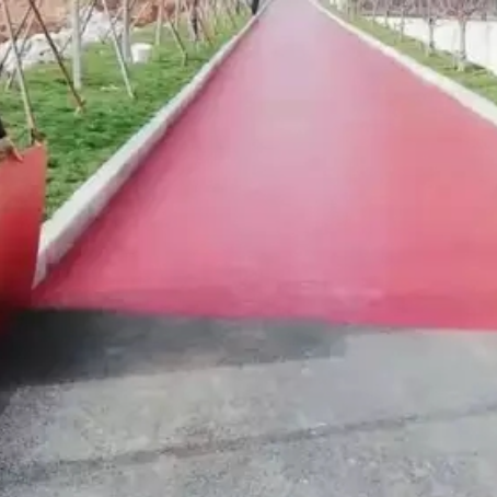 周口​ 彩色路面喷涂翻新是一种低成本